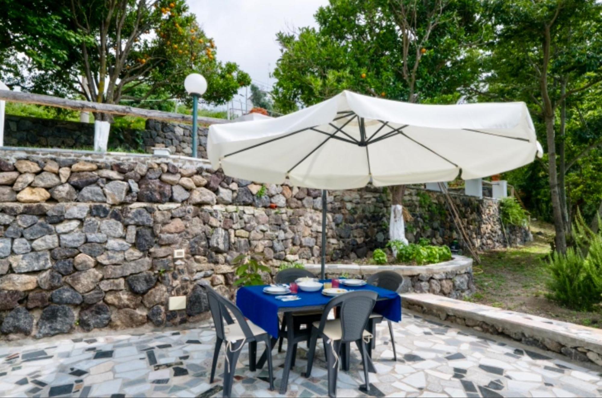 Villa Vincenzo Di Meglio Barano dʼIschia Zimmer foto